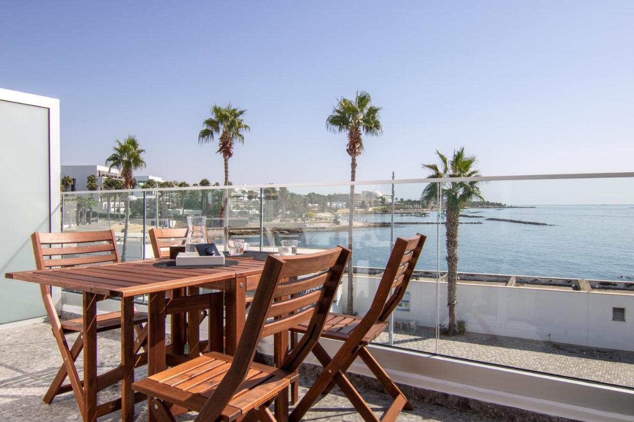 Phaedrus Living Seaview Studio Suite Lighthouse 52 Paphos Bagian luar foto